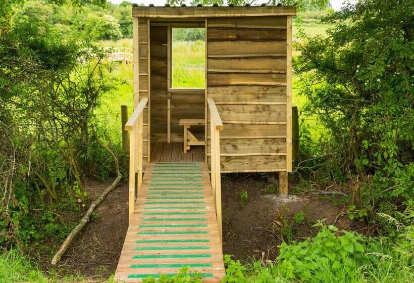 リゾートホテル Bowbrook Lodges