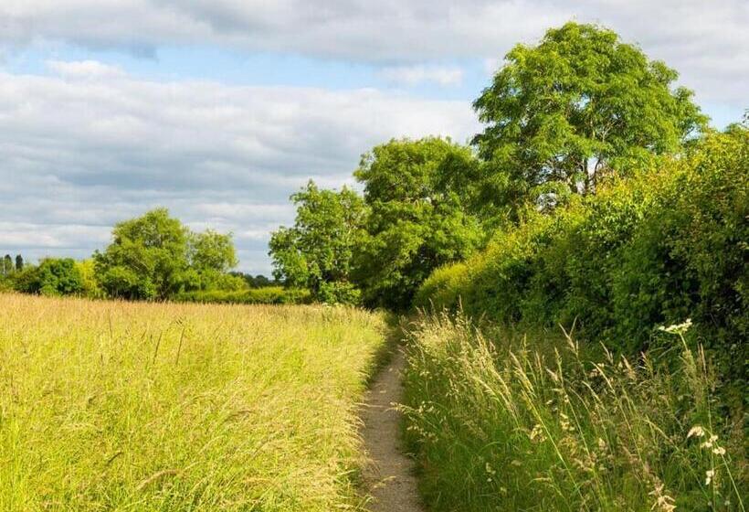 リゾートホテル Bowbrook Lodges