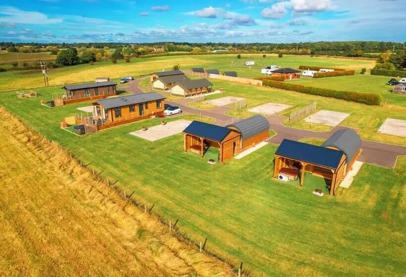 Lomakeskus Bowbrook Lodges