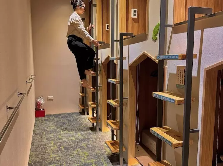 هاستل Cho Stay Capsule Hotel Taoyuan Airport T2