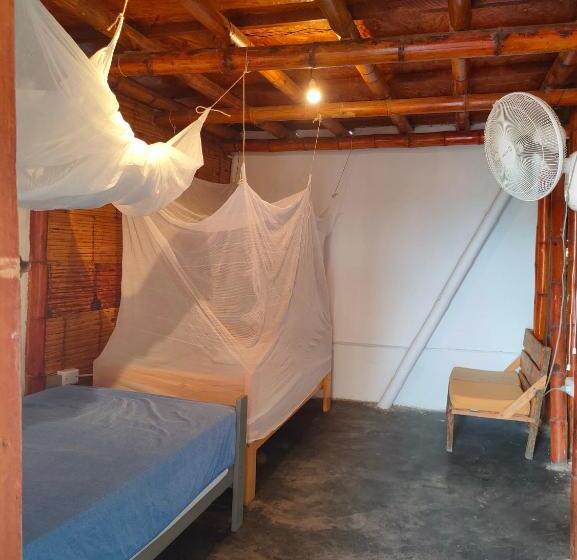 Herberge Wally S House Mancora