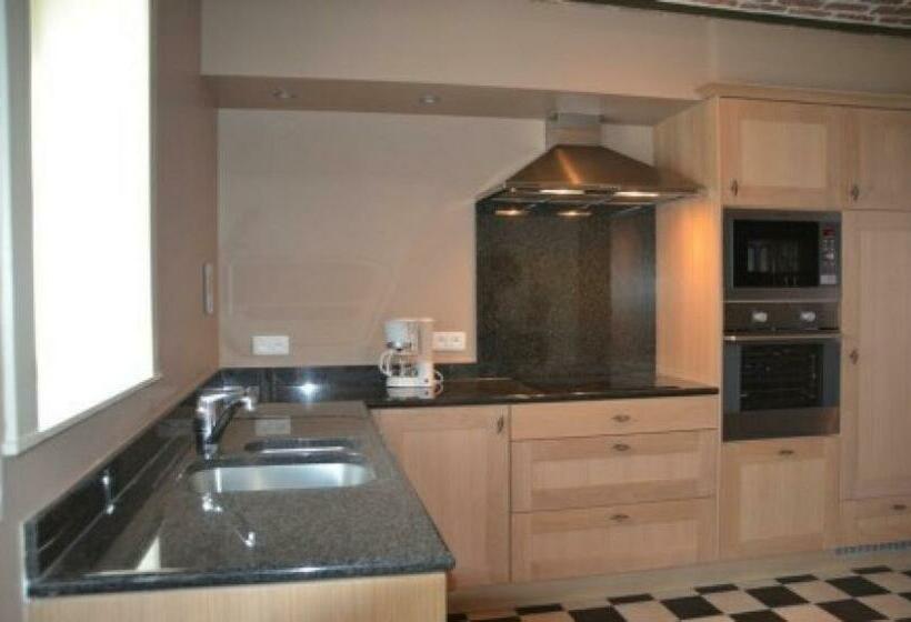 B&b/vakantiewoningen D Hellekapelle