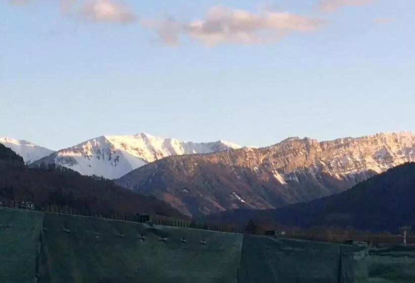 ベッドアンドブレックファースト Chambres D Hôtes Des Bauges Route 26 57