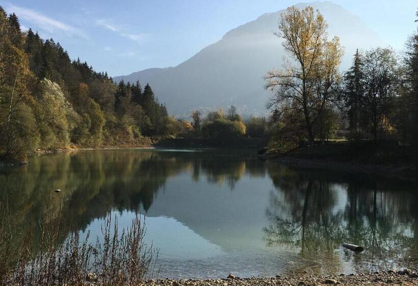 住宿加早餐  Chambres D Hôtes Des Bauges Route 26 57