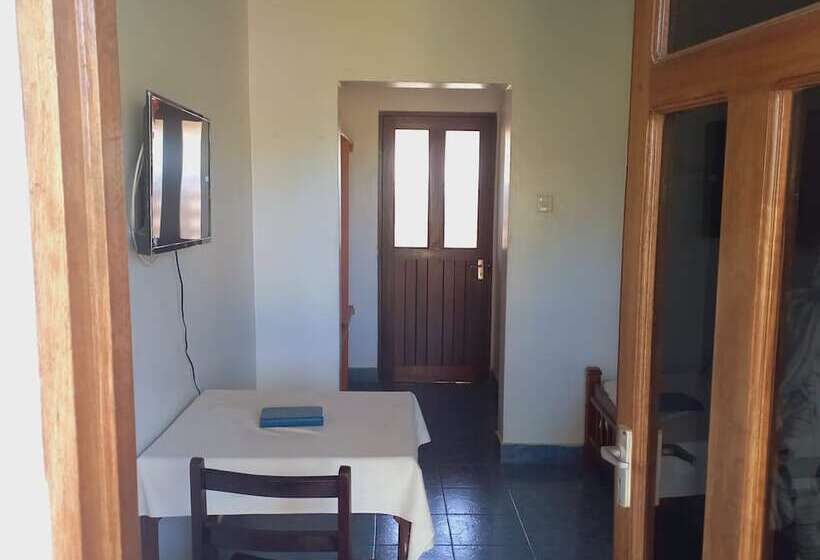 Comfy Dhows Hotel, Kilifi