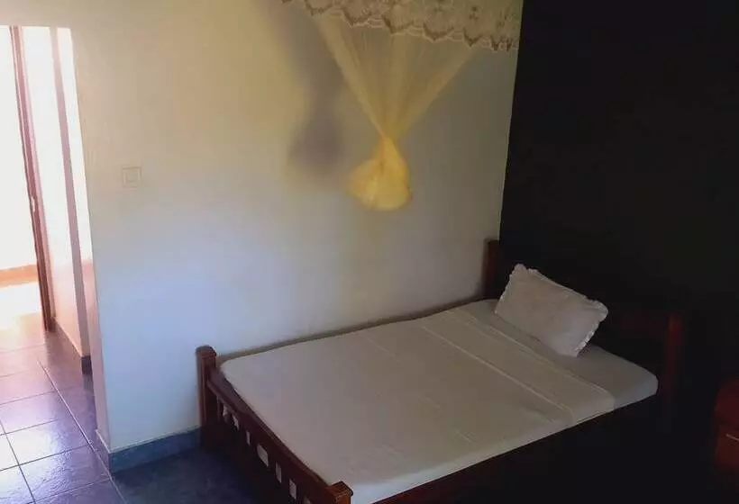 Comfy Dhows Hotel, Kilifi