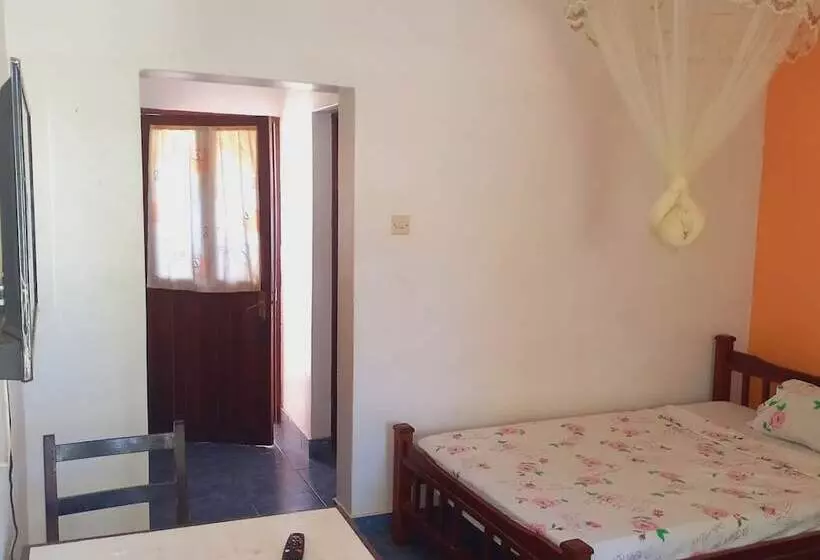 Comfy Dhows Hotel, Kilifi