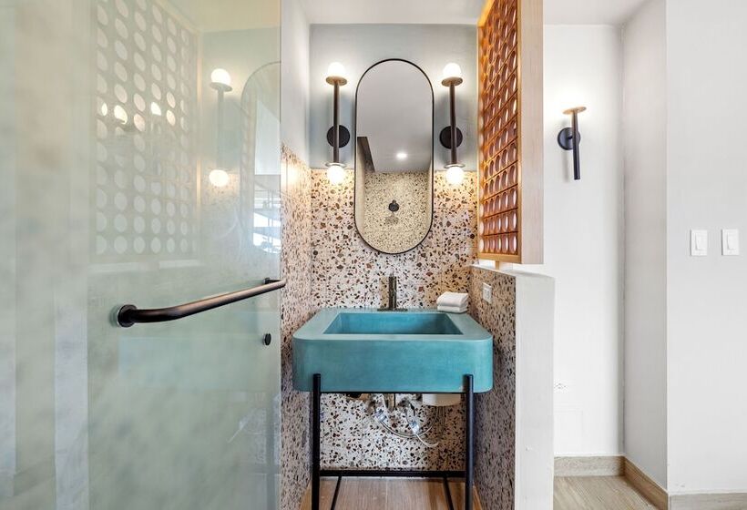 Hibird Apartment And Suites