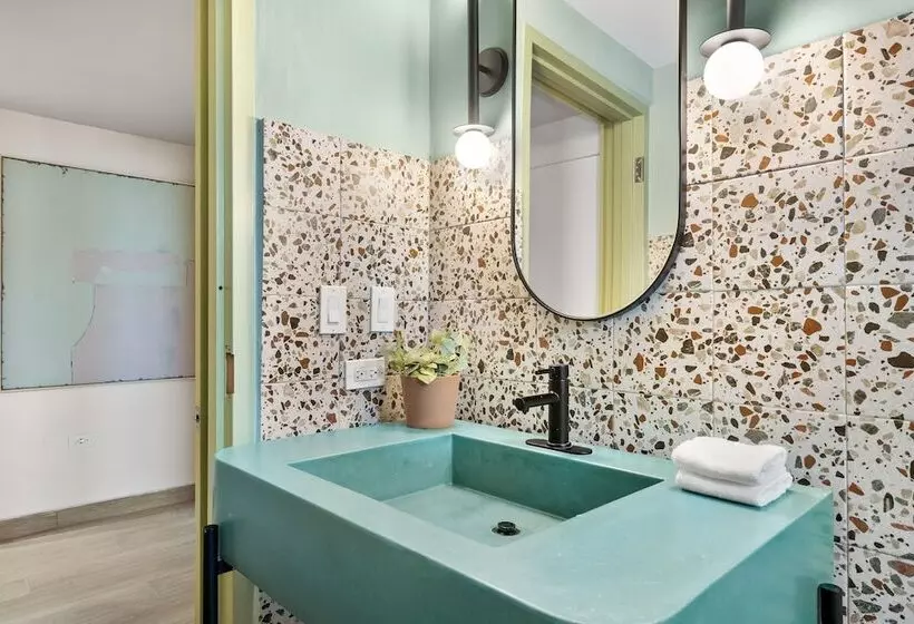 Hibird  Apartment And Suites