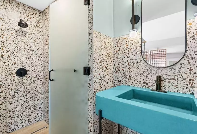 Hibird  Apartment And Suites