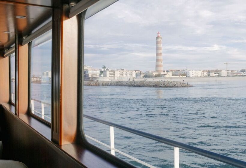 Costa Do Sal Hotel Boat Lounge