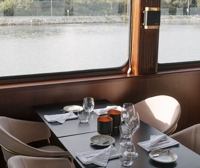 Costa Do Sal Hotel Boat Lounge