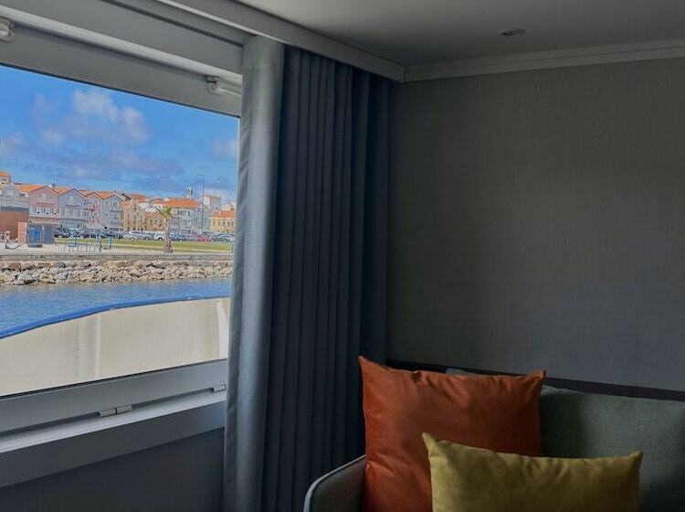 Costa Do Sal Hotel Boat Lounge