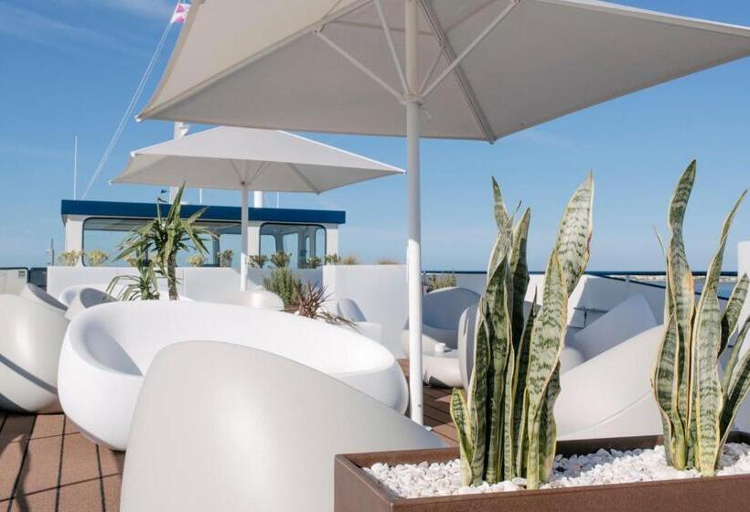 Costa Do Sal Hotel Boat Lounge