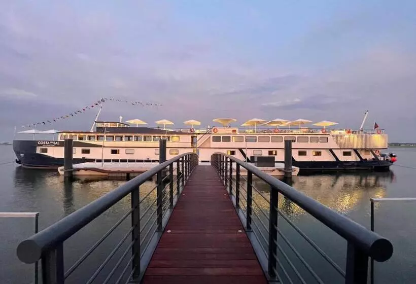 Costa Do Sal Hotel Boat Lounge