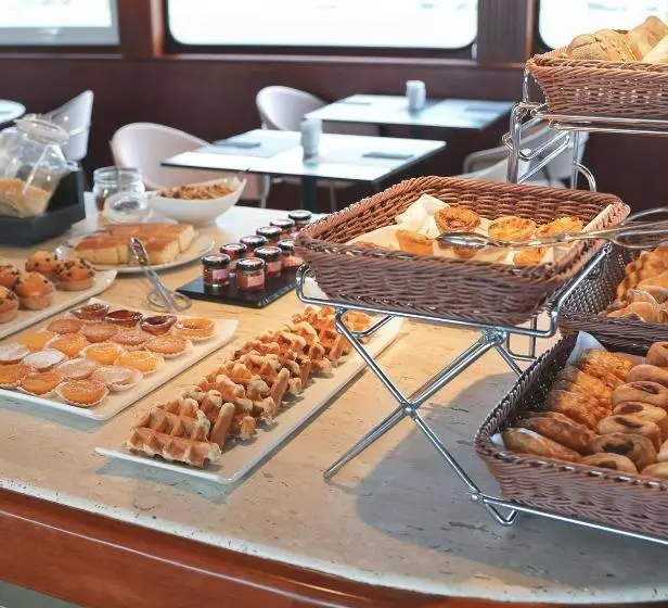 Costa Do Sal Hotel Boat Lounge