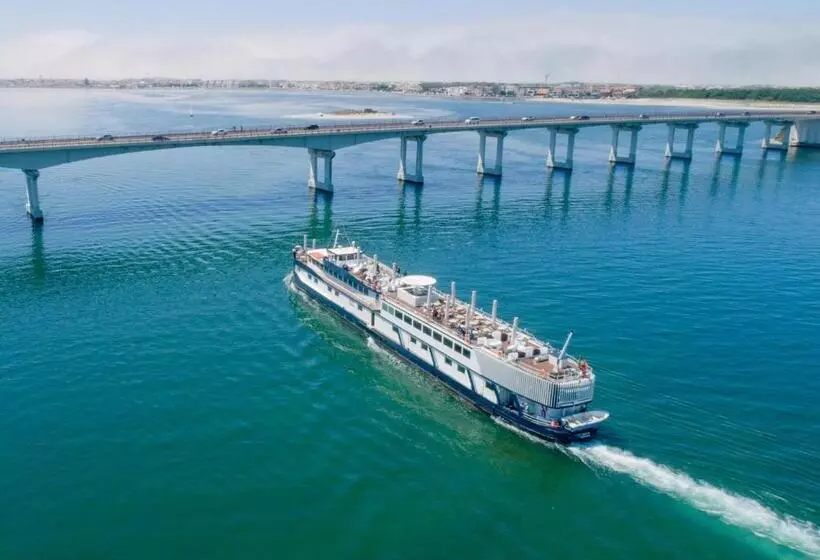 Costa Do Sal Hotel Boat Lounge