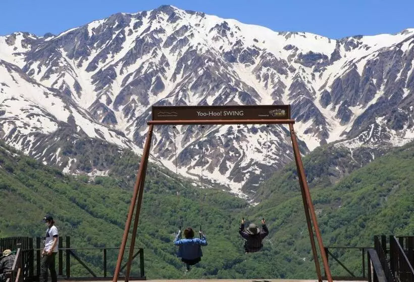 Hotelli Hakuba Funny Hours