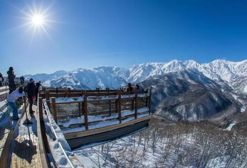 Hotelli Hakuba Funny Hours