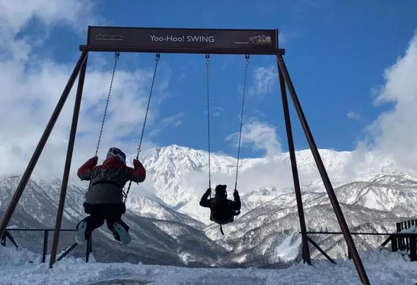 Hotelli Hakuba Funny Hours
