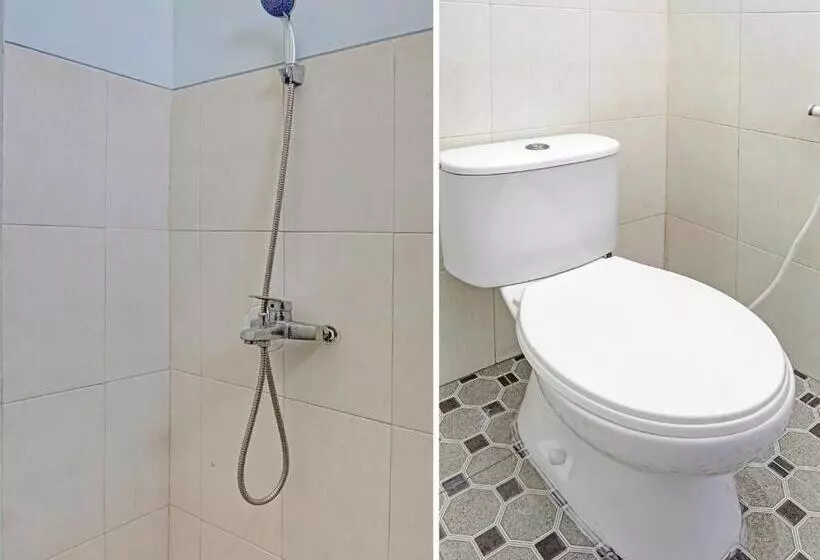 Hotelli Oyo 92021 Dua Putra Homestay Klayar