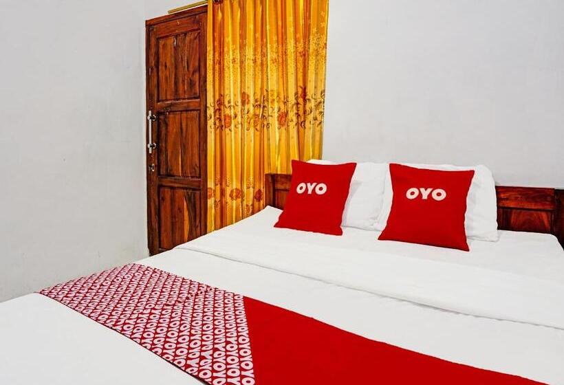 Отель Oyo 92021 Dua Putra Homestay Klayar