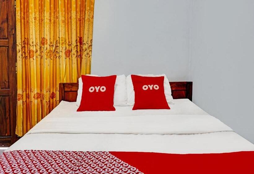 Отель Oyo 92021 Dua Putra Homestay Klayar