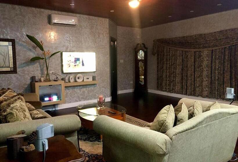 Seacliff Suites Hotel And Resort