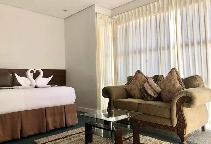 Seacliff Suites Hotel And Resort