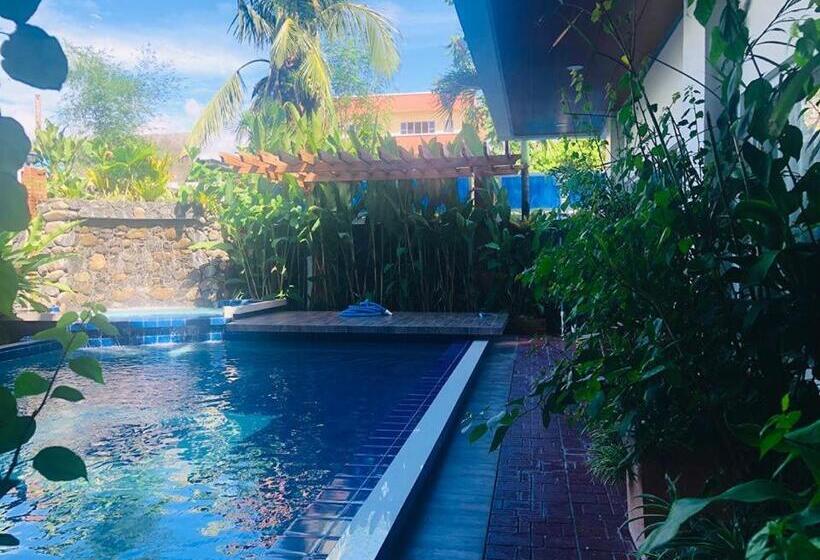 Seacliff Suites Hotel And Resort