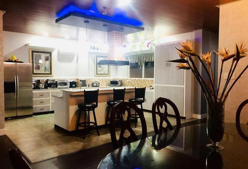 Seacliff Suites Hotel And Resort