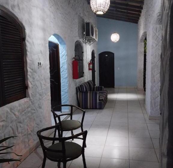 Отель The House