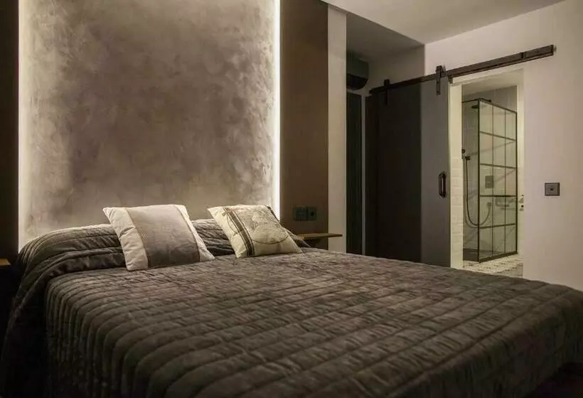 La Aduana The Lodging Experience