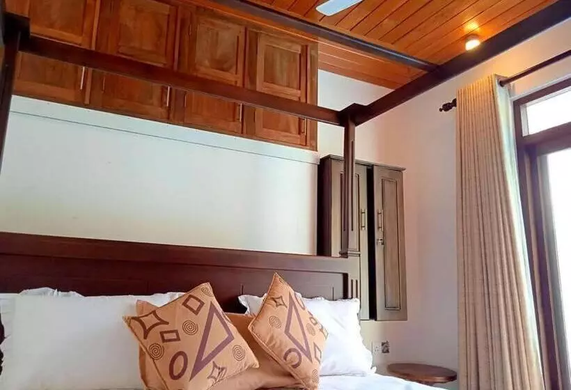 پانسیون Heaven Thalalla  4bhk Superior Villa With Private Pool And Inside Apartments