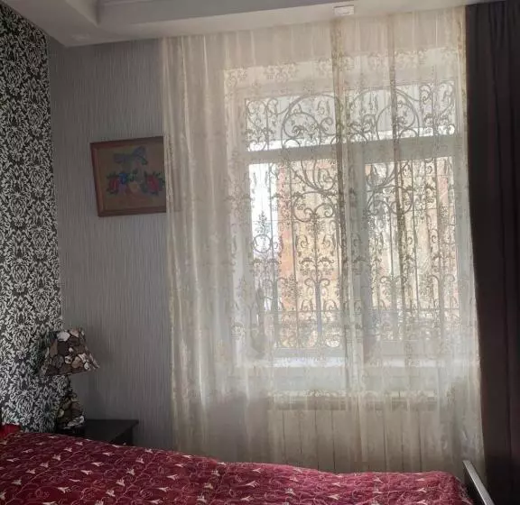 پانسیون Madoyan Guest House