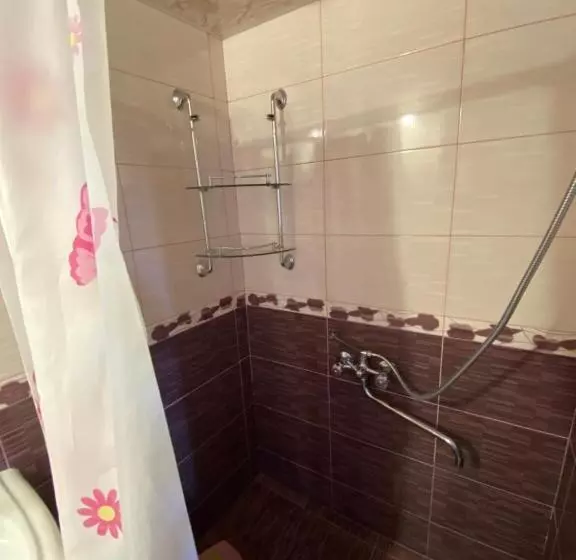 پانسیون Madoyan Guest House