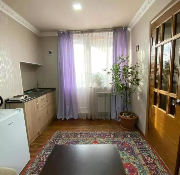 پانسیون Madoyan Guest House