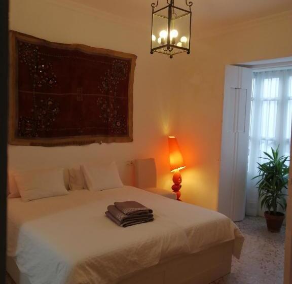 Pensão Habitacion Con Baño Independiente