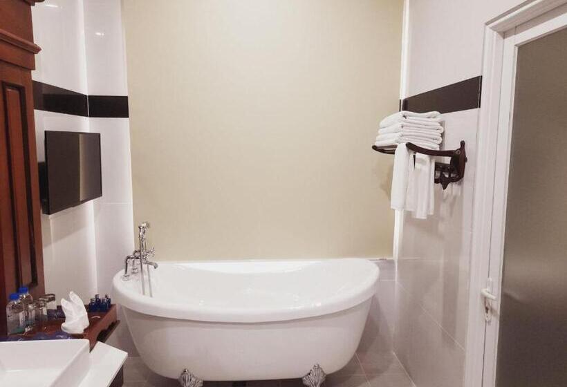 Try Palace Resort Sihanoukville