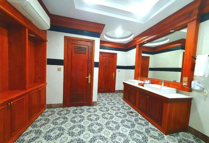 Try Palace Resort Sihanoukville