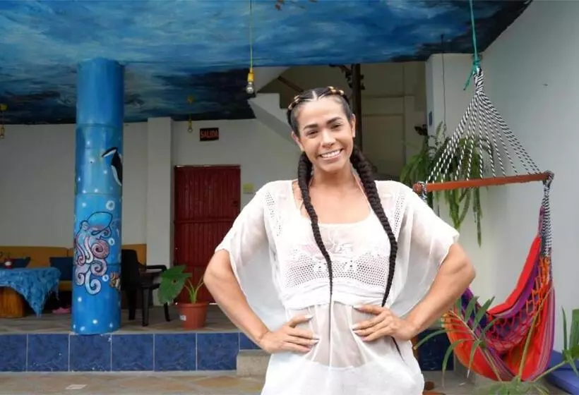 Retkeilymaja Estación Del Sol