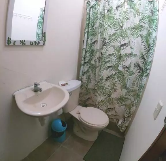 Retkeilymaja Estación Del Sol