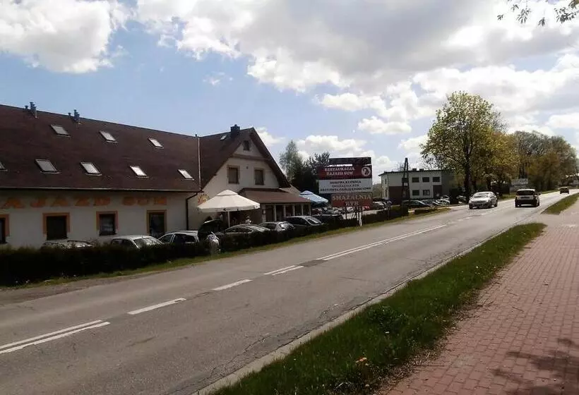 هاستل Sum Restauracja &