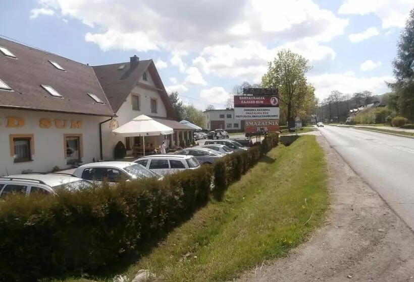 هاستل Sum Restauracja &