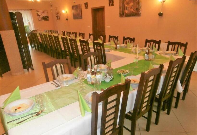 旅馆 Sum Restauracja &