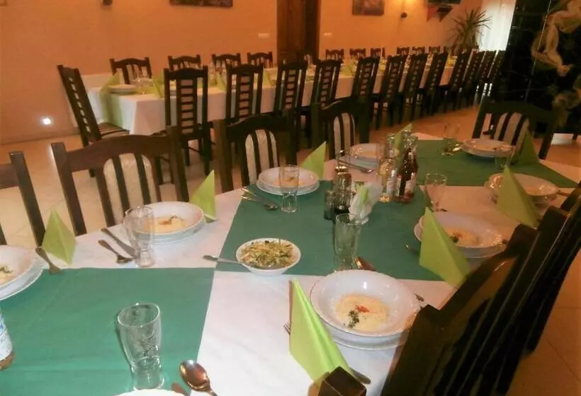 هاستل Sum Restauracja &