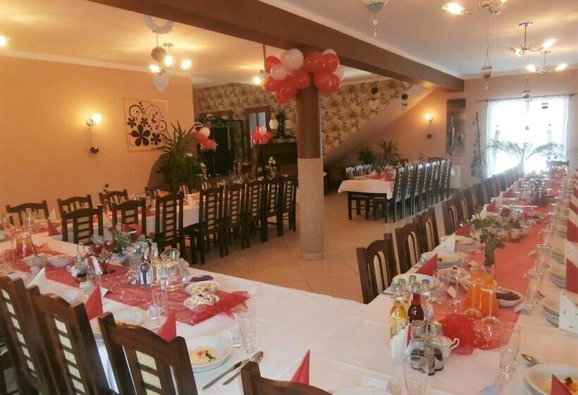 旅馆 Sum Restauracja &