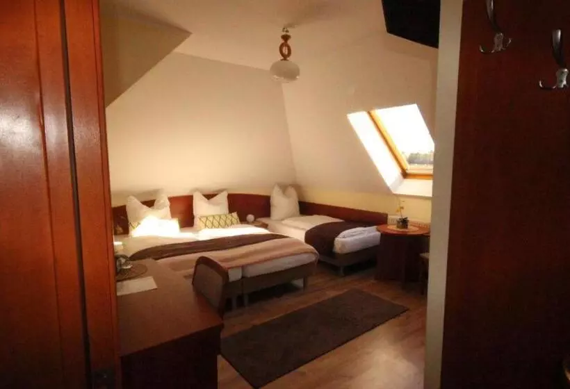 Aamiaismajoitus (B&B) Blekitna Laguna Pobierowo