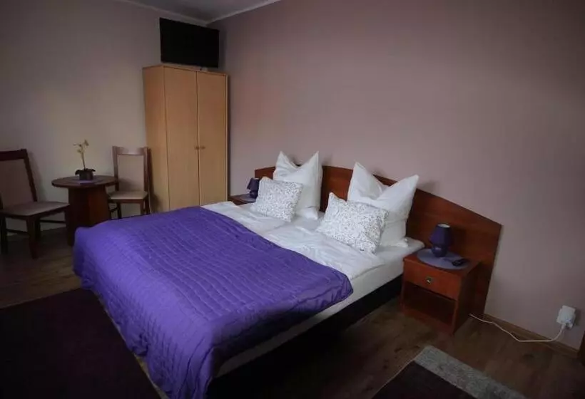 Aamiaismajoitus (B&B) Blekitna Laguna Pobierowo