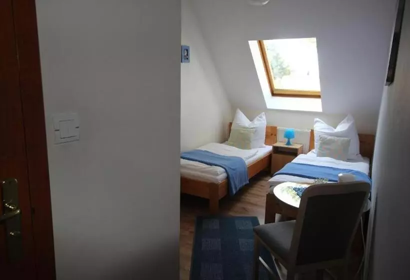 Aamiaismajoitus (B&B) Blekitna Laguna Pobierowo